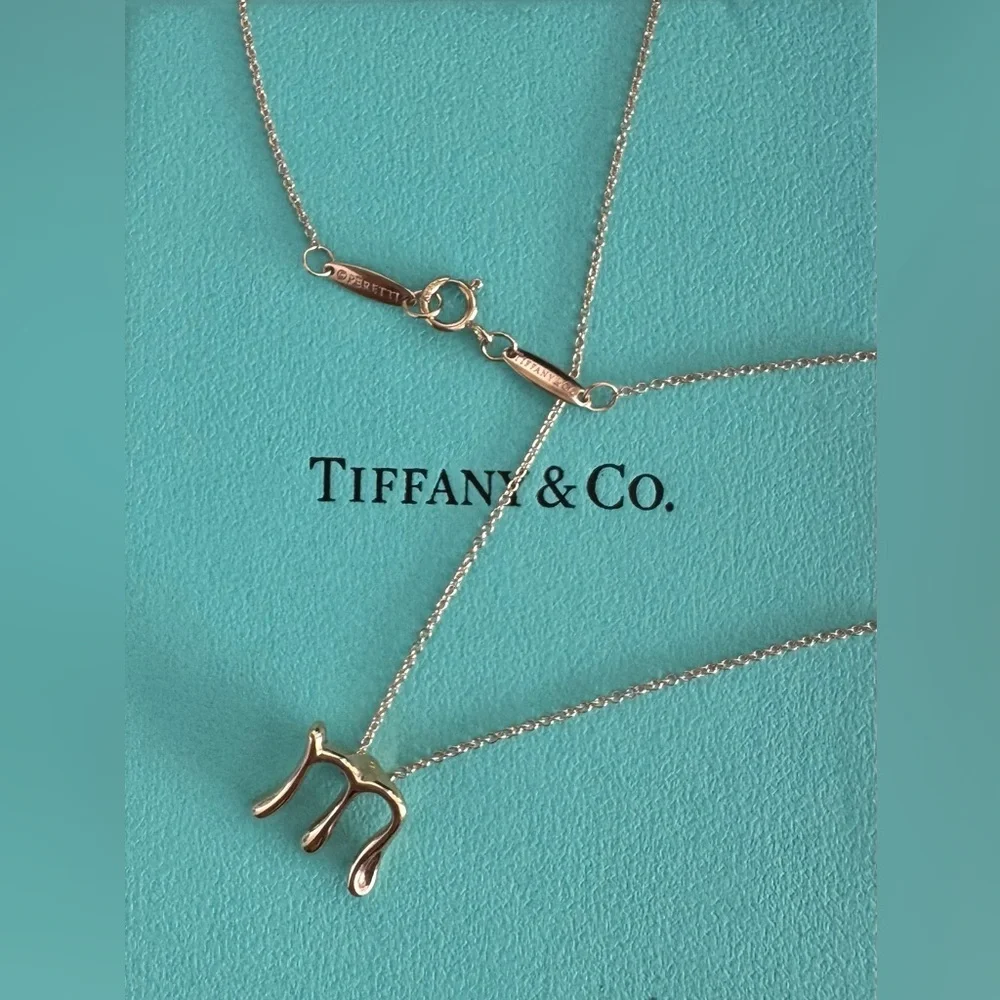 Tiffany Elsa Peretti Letter M Pendant 18k - Picture 4 of 6
